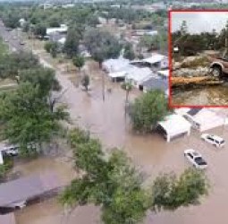 டெக்சாஸ் வெள்ளத்திற்கு 32 பேர் பலி; காணாமல் போனவர்களை தேடும் பணி தீவிரம்