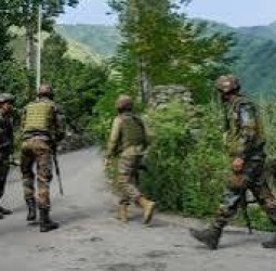 ஸ்ரீநகரில் ‘ஆபரேஷன் மகாதேவ்’ என்ற பெயரில் என்கவுன்ட்டர்: 3 தீவிரவாதிகள் சுட்டுக்கொலை