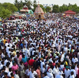 சாக்கோட்டையில் சாக்கை வீரசேகர உமையாம்பிகை கோவில் ஆனித் தேரோட்டம்