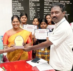 காரைக்குடி அழகப்பா அரசு கலைக் கல்லூரி இளைஞர் செஞ்சிலுவைச் சங்கத்துக்கு சிறந்த சேவைக்கான விருது