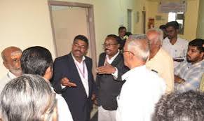 இழப்பீடு வழங்காததால் கோவை ஆட்சியர் அலுவலகத்தில் ஜப்தி நடவடிக்கை