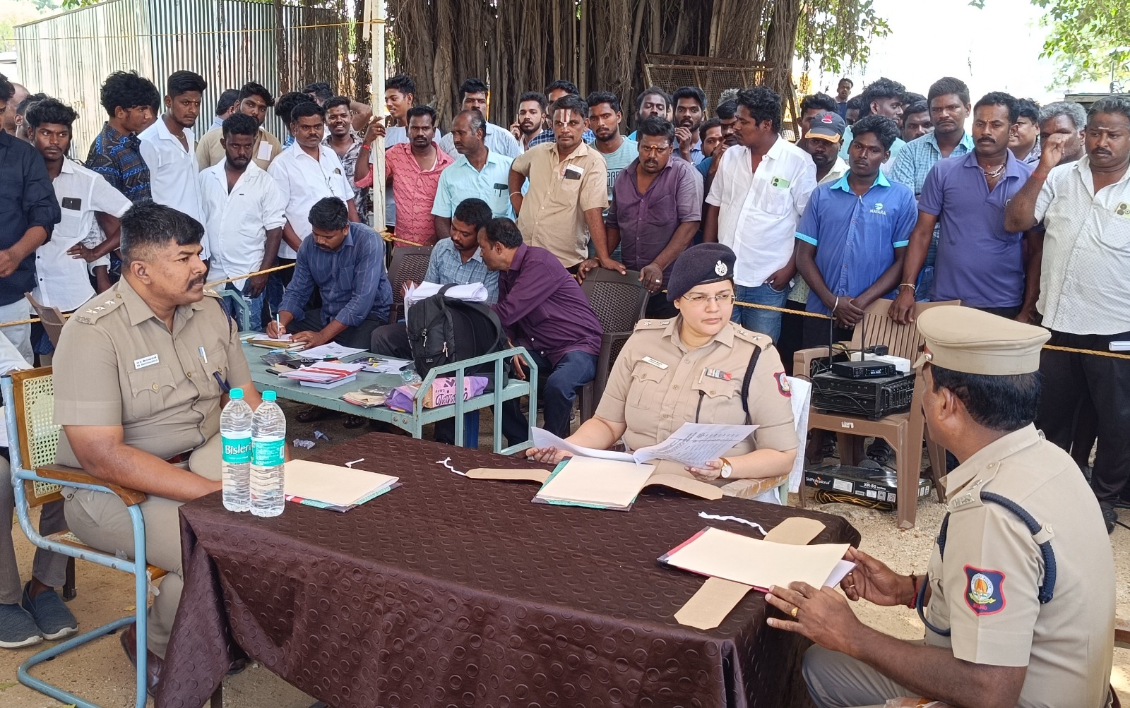 இரு சக்கர வாகனங்களின் பொது ஏலம்