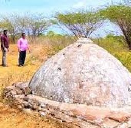 மண்ணில் புதைந்திருந்த அம்மன் கோயில் 100 ஆண்டுகளுக்குப் பிறகு மீட்டெடுப்பு - இந்து சமய அறநிலையத் துறை நடவடிக்கை