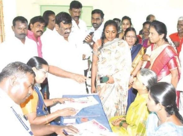 ஆவடி தொகுதி பட்டாபிராமில் உங்களுடன் ஸ்டாலின் திட்ட முகாம்