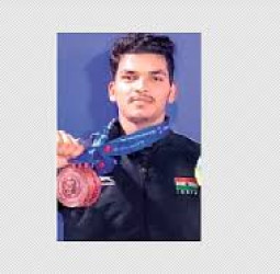 பளுதூக்குதல்: சாய்ராஜுக்கு வெண்கலம்