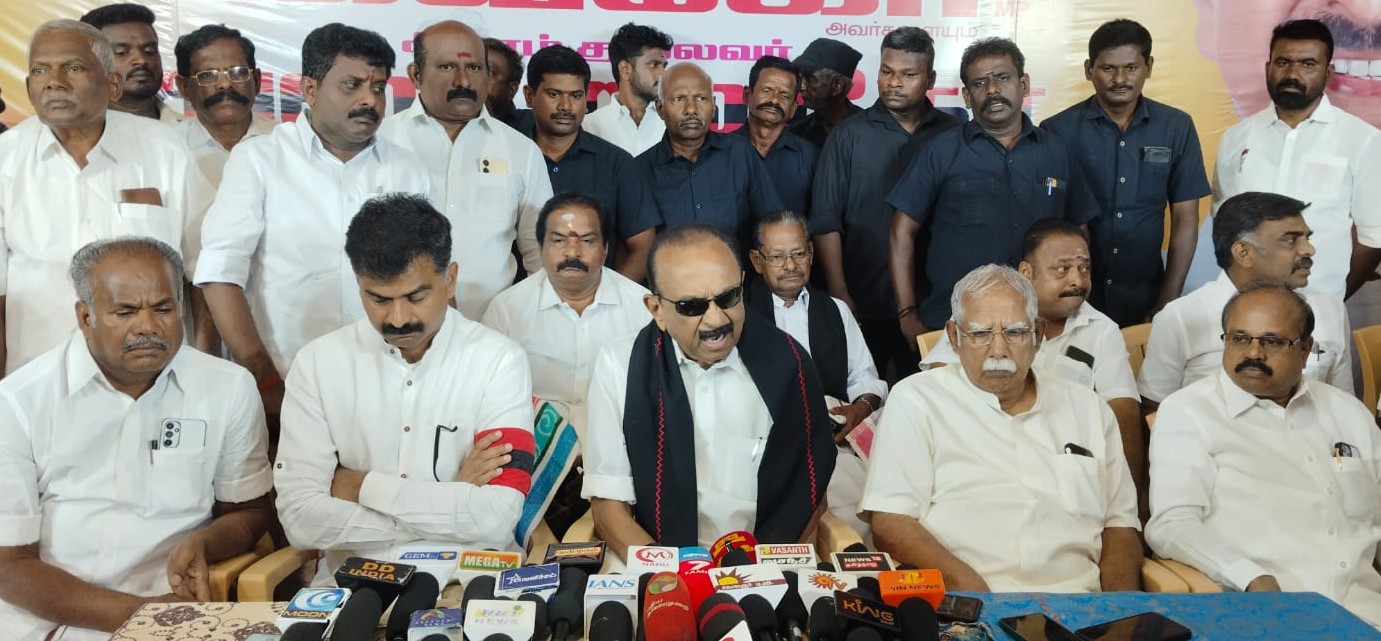 அதிமுக திராவிட இயக்கம் அல்ல: வைகோ