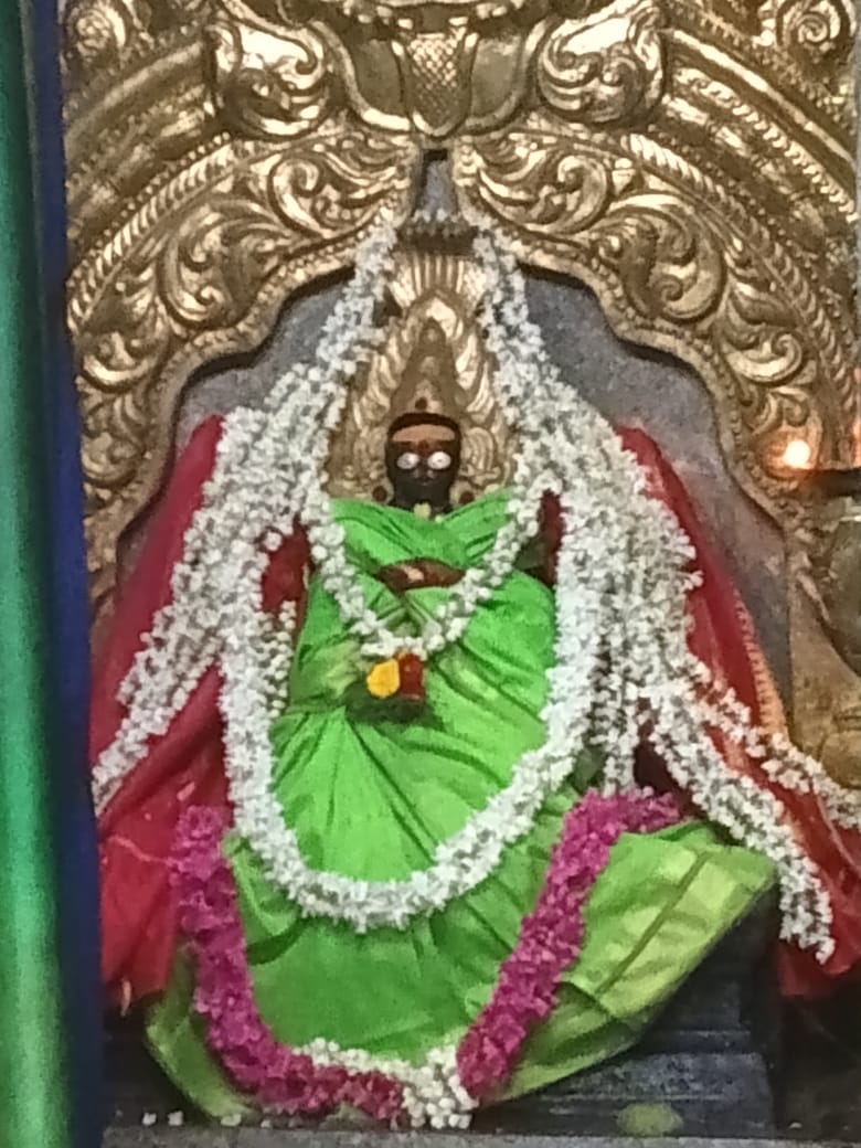 ஆடி வெள்ளி இரண்டாம் வாரம் தெய்வம் இதழ் வாசகர்கள் சார்பாக அபிஷேகம் ஆராதனை!!