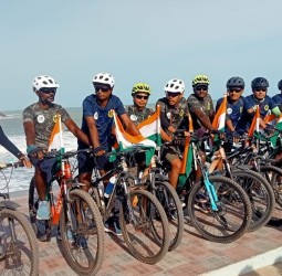 இந்தோ-திபெத் எல்லை பாதுகாப்பு படை பிரிவு சார்பாக அமிர்த சைக்கிள் பேரணி