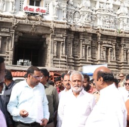 திருவண்ணாமலை கோவிலில்  திருப்பதி போல பிரேக் தரிசனம்