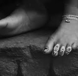 பாதம் மெருகேறும்