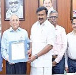 சென்னை இதழியல் நிறுவனத் தலைவராக என்.ரவி நியமனம் '