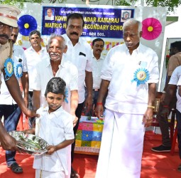 கோவில்பட்டி நாடார் காமராஜ் மெட்ரிக் மேல்நிலைப் பள்ளியில் 123வது காமராஜர் பிறந்தநாள் விழா