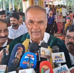 அதிமுகவில் சேரும் பிரமாண்ட கட்சி எது? அப்பாவு விளக்கம்