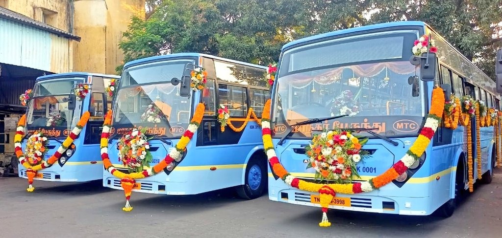 எடப்பாடியின் சுந்தரா டிராவல்ஸ்   பஸ்களை மாற்றி புதிய பேருந்துகள்  அமைச்சர் சிவசங்கர் பெருமிதம்