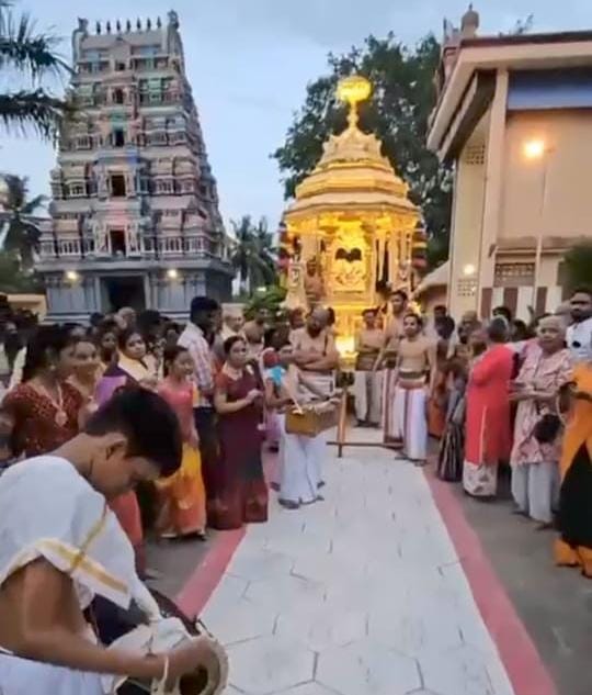 தங்கத் தேரில் பாண்டுரங்கன் பவனி...!