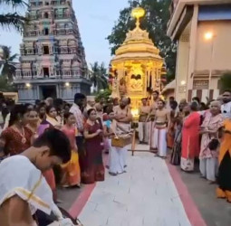 தங்கத் தேரில் பாண்டுரங்கன் பவனி...!