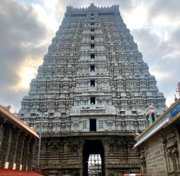 அண்ணாமலையார் கோயிலில் யாருக்கெல்லாம் சிறப்பு வசதி?.......?