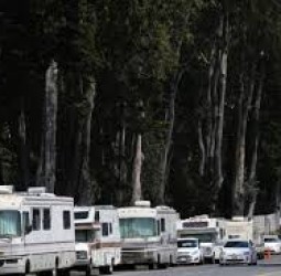 அமெரிக்காவில் நடமாடும் வீடுகளுக்கு தடை