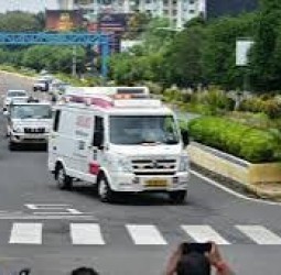 பெட்ரோல் ஊற்றி எரித்து கொல்ல முயற்சி: 70 சதவீதம் தீக்காயமடைந்த ஒடிசா சிறுமி