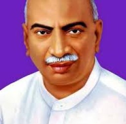 கர்மவீரர் காமராஜர்