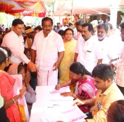 உங்களுடன் ஸ்டாலின்' சிறப்பு முகாமினை, அமைச்சர் மூர்த்தி தொடங்கி வைத்து , பார்வையிட்டார்