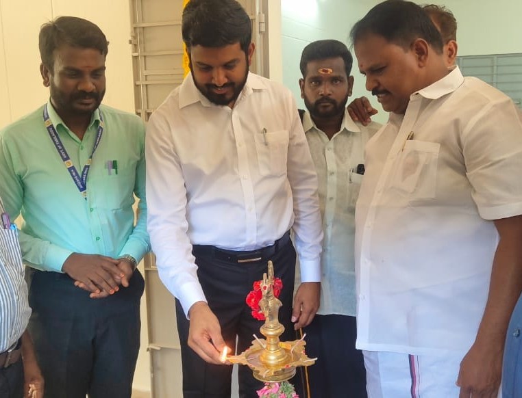திருமருகல் ஒன்றியம் அம்பாள் ஊராட்சியில் புதிய 2 வகுப்பறைகள் கொண்ட பள்ளி கட்டிடம் திறக்கப்பட்டது