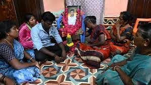 அஜித்குமார் குடும்பத்துக்கு ரூ.32.50 லட்சம் இழப்பீடு: தமிழக அரசுக்கு உயர் நீதிமன்றம் உத்தரவு