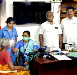 கோவில்பட்டி ஆயிரவைசிய தொடக்கப்பள்ளியில் இலவச கண் பரிசோதனை முகாம்