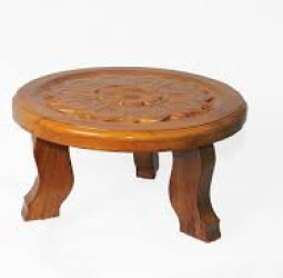 முக்காலி