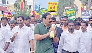 தமிழக மக்கள் உரிமை மீட்பு என்ற தலைப்பில் நடைபயணத்தை தொடங்கினார் அன்புமணி