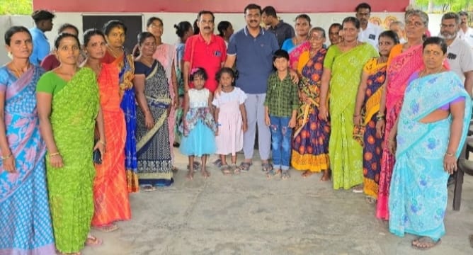 விளாத்திகுளம் சட்டமன்ற உறுப்பினர் ஜி.வி.மார்க்கண்டேயனுடன் இராமனூத்து கிராம மக்கள் சந்திப்பு