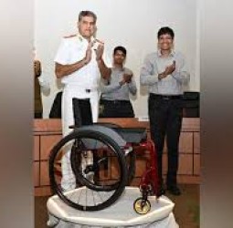 உள்நாட்டிலேயே தயாரிக்கப்பட்ட எடை குறைவான சக்கர நாற்காலி சென்னை ஐ.ஐ.டி., அறிமுகம்