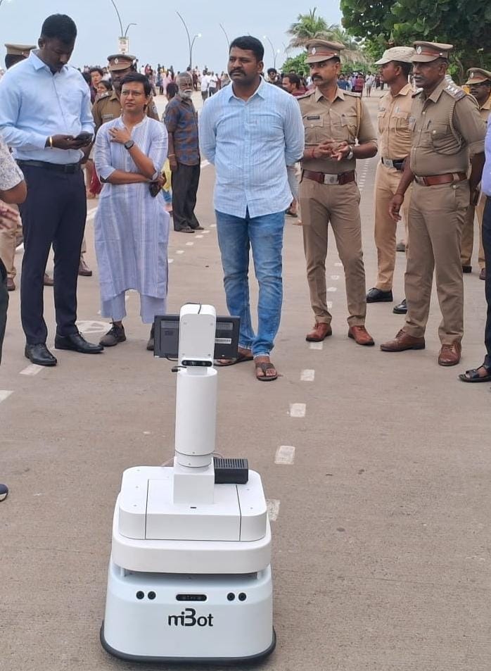 போலீஸாருக்கு உதவியாக ரோந்து பணியில் விரைவில் ரோபோ