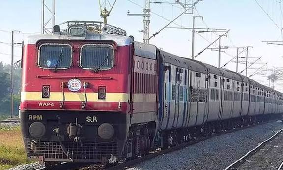 5 எக்ஸ்பிரஸ் ரெயில்களில் தற்காலிக பெட்டிகள் இணைப்பு; தெற்கு ரெயில்வே அறிவிப்பு