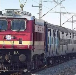 5 எக்ஸ்பிரஸ் ரெயில்களில் தற்காலிக பெட்டிகள் இணைப்பு; தெற்கு ரெயில்வே அறிவிப்பு