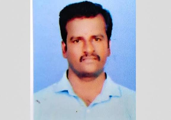 நாகை அருகே கிராம நிர்வாக அலுவலர் மர்ம மரணம்