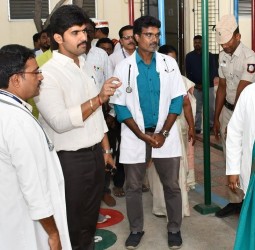 திருவள்ளூர் அரசுமருத்துவமனையில் கலெக்டர் பிரதாப் ஆய்வு