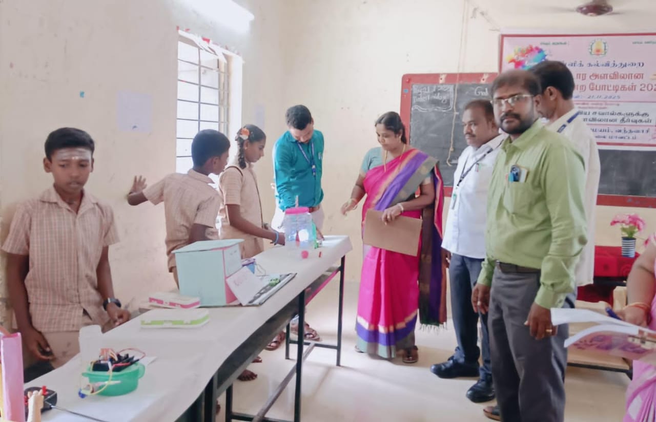 *வட்டார அளவில் நடைபெற்ற வானவில் மன்ற போட்டிகள்*