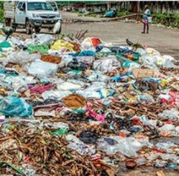 கேரளாவில் இருந்து ரெக்சின் கழிவுகளை கொட்ட வந்தவருக்கு ரூ.10 ஆயிரம் அபராதம்