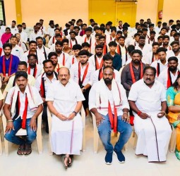 த.வெ.க கட்சியில் இருந்து நரேஷ், தலைமையில் 40 பேரும் அக்கட்சிகளிலிருந்து விலகி அமைச்சர் அன்பரசன் முன்னிலையில் திமுகவில் இணைந்தனர்