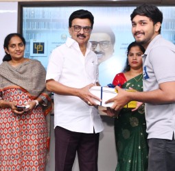 கொளத்தூரில், புதுப்பிக்கப்பட்ட பெரியார் நகர் நூலகம்