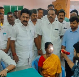 நன்னிலம் சட்டமன்ற தொகுதிக்குட்பட்ட பேரளத்தில் இலவச கண் பரிசோதனை முகாம்