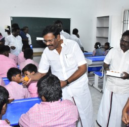 கோனாம்பேடு பகுதியில், அரசு உயர்நிலை பள்ளி புதிய கட்டிட திறப்பு விழா
