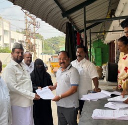 பேரணாம்பட்டு நகர பகுதியில் நடந்து வரும் வாக்காளர் திருத்தப் பணிகளை நந்தகுமார் பார்வையிட்டு ஆய்வு செய்தார்!