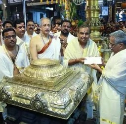 குருவாயூர் கோவிலுக்கு முகேஷ் அம்பானி ரூ.15 கோடி நன்கொடை