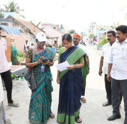 வாக்காளர் பட்டியல் சிறப்பு தீவிர திருத்தத்துக்கான கணக்கீட்டு படிவம் வழங்கும் பணி