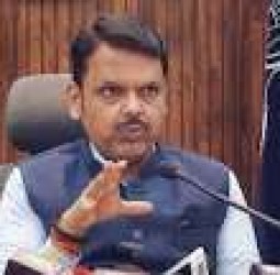 போக்குவரத்து நெரிசலை குறைக்க மும்பையில் சுரங்கப் பாதைகள்: முதல்வர் தேவேந்திர பட்னாவிஸ் தகவல்