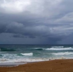 கடல் நீர்...