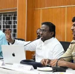 கல்லறை, பட்டா சிக்கல்களுக்கு விரைவில் தீர்வு: மாநில சிறுபான்மையினர் ஆணையத் தலைவர் தகவல்