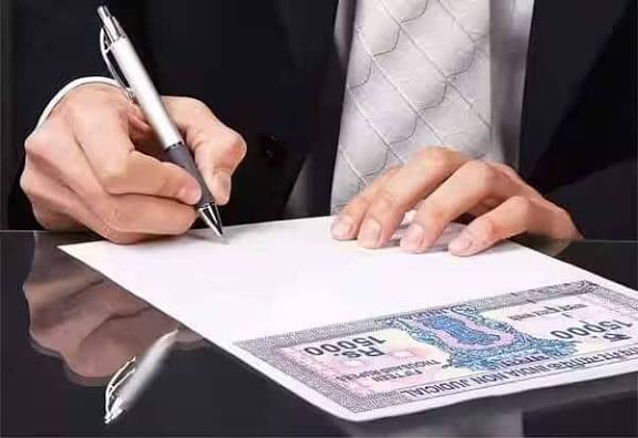 ஆண்டுக்கு ரூ.3 கோடி வசூலாகியும் உதவியின்றி ஆவண எழுத்தர்கள் தவிப்பு